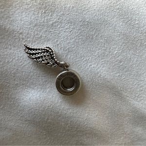 Authentic pandora charm majestic feather silver. Used great condition.
